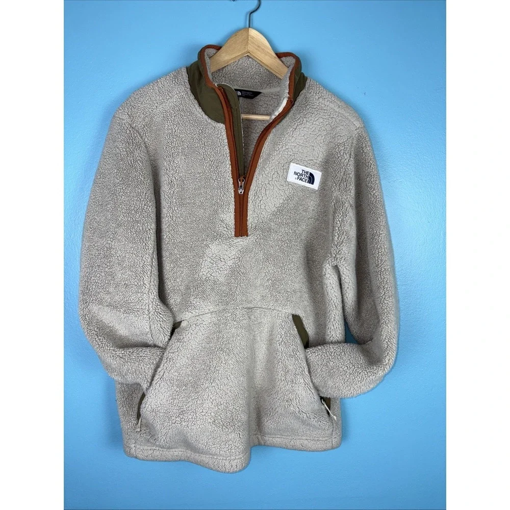 The North Face Size Large Sherpa Fleece Tan Kangaroo Pocket Gorpcore